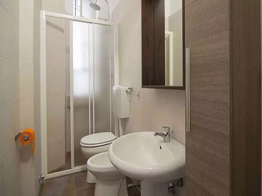 Immagine 25 di Camera in affitto  in Piazzale Susa11 a Milano