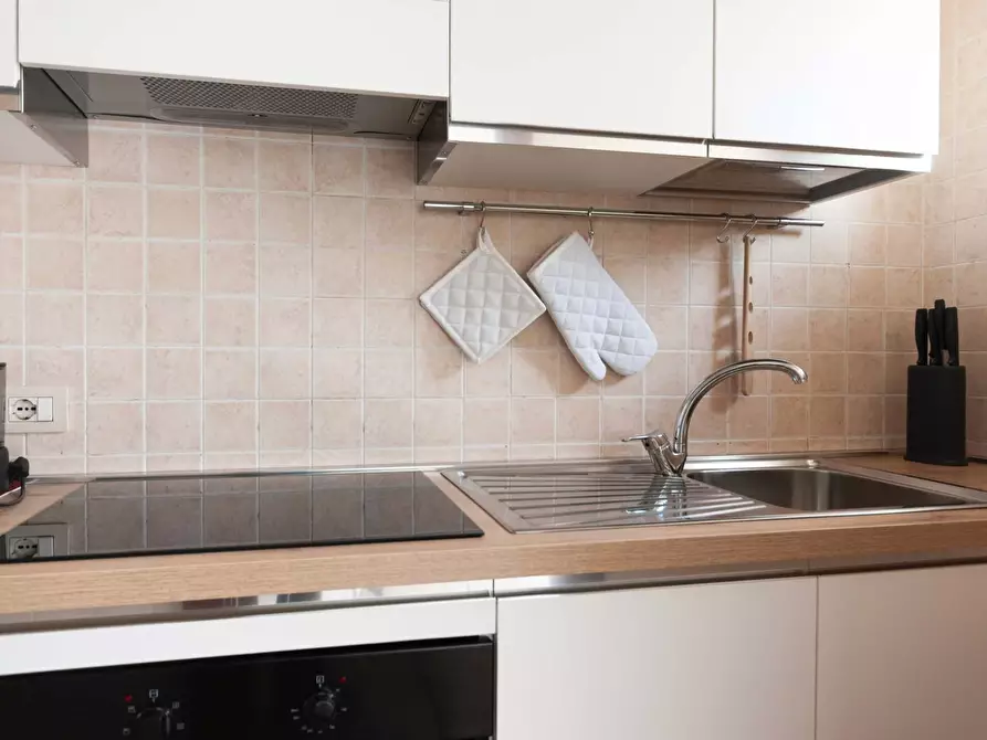 Immagine 13 di Appartamento in affitto  in Via Nino Bixio33 a Milano