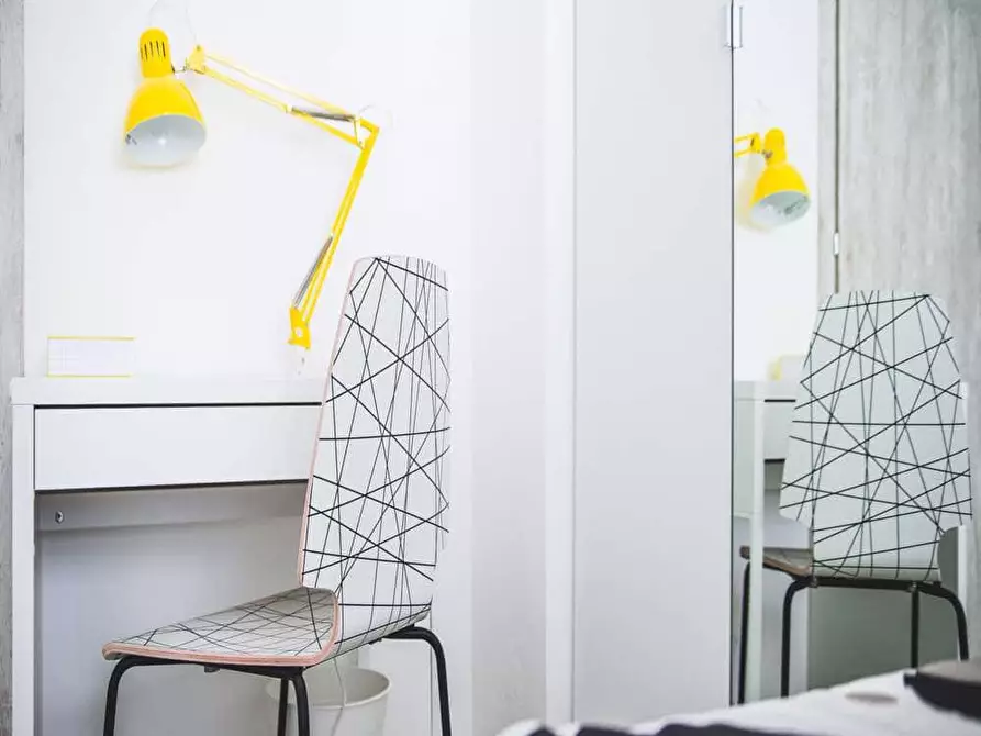 Immagine 5 di Camera in affitto  in Via Paolo Bassi25 a Milano