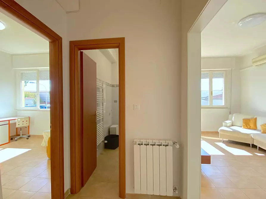 Immagine 12 di Appartamento in affitto  in Via Giulio Cesare82 a Viareggio