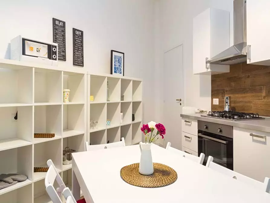 Immagine 10 di Camera in affitto  in Via Saverio Mercadante17 a Milano