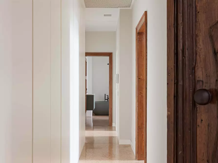 Immagine 17 di Appartamento in affitto  in Via dei Piatti4 a Milano