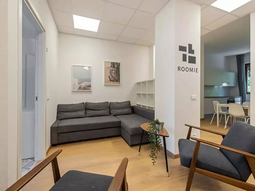 Immagine 16 di Camera in affitto  in Via Uguccione da Pisa4 a Milano