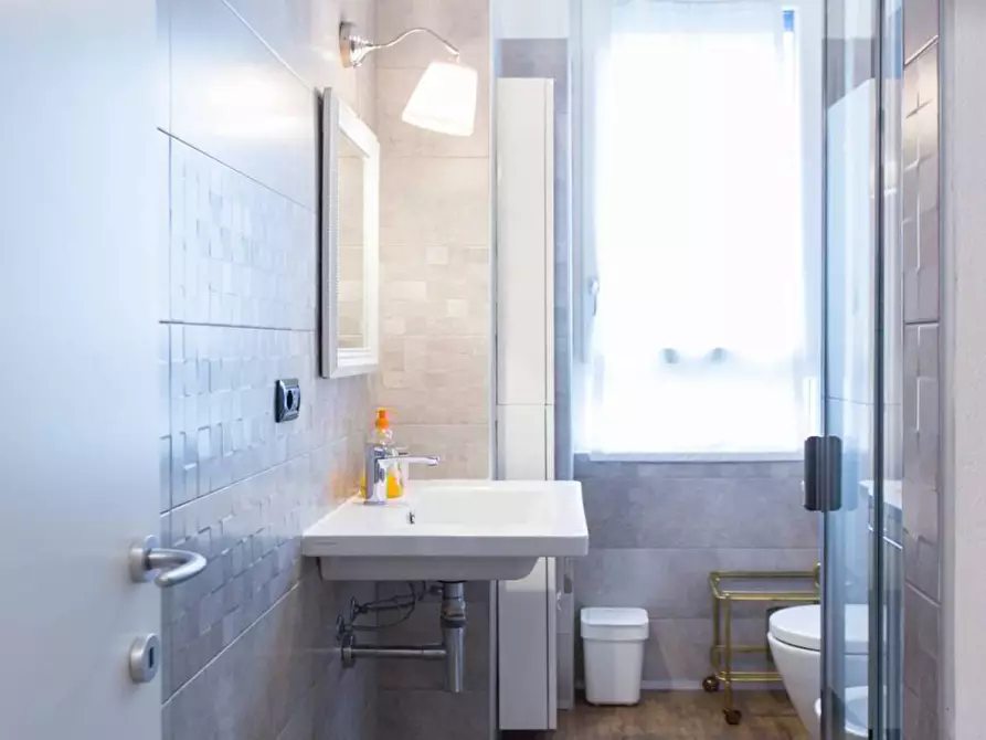 Immagine 3 di Appartamento in affitto  in Via Luigi Calamatta12 a Milano