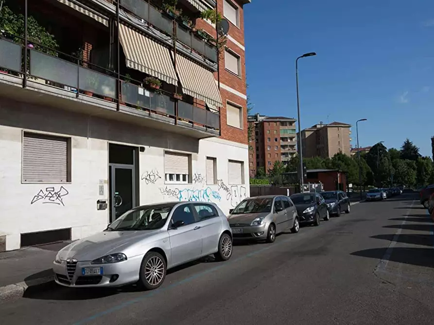 Immagine 20 di Camera in affitto  in Via Innocenzo Isimbardi a Milano