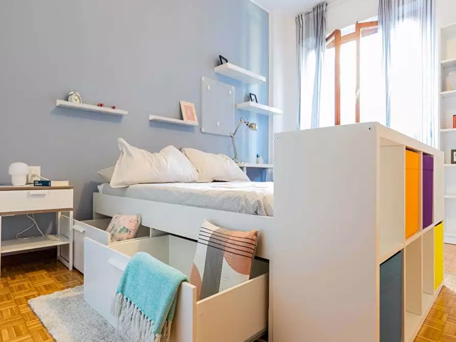 Immagine 1 di Camera in affitto  in Via Del Reno14 a Milano