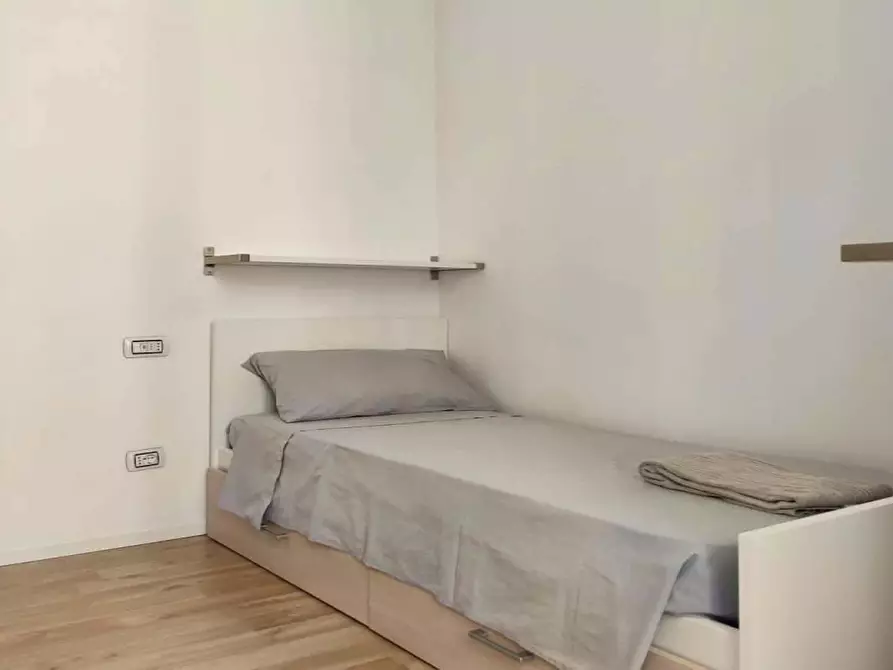 Immagine 2 di Camera in affitto  in Via Mac Mahon a Milano