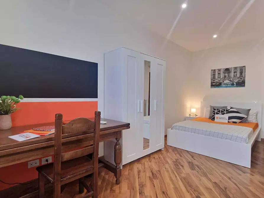 Immagine 11 di Camera in affitto  in Viale Ippocrate146 a Roma