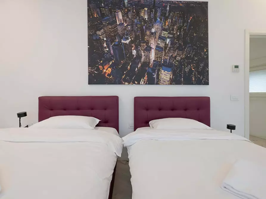 Immagine 17 di Appartamento in affitto  in Corso Europa10 a Milano