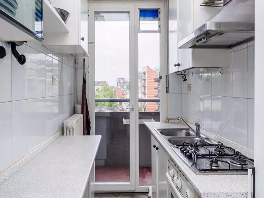 Immagine 3 di Camera in affitto  in Via Luca Ghini4 a Milano