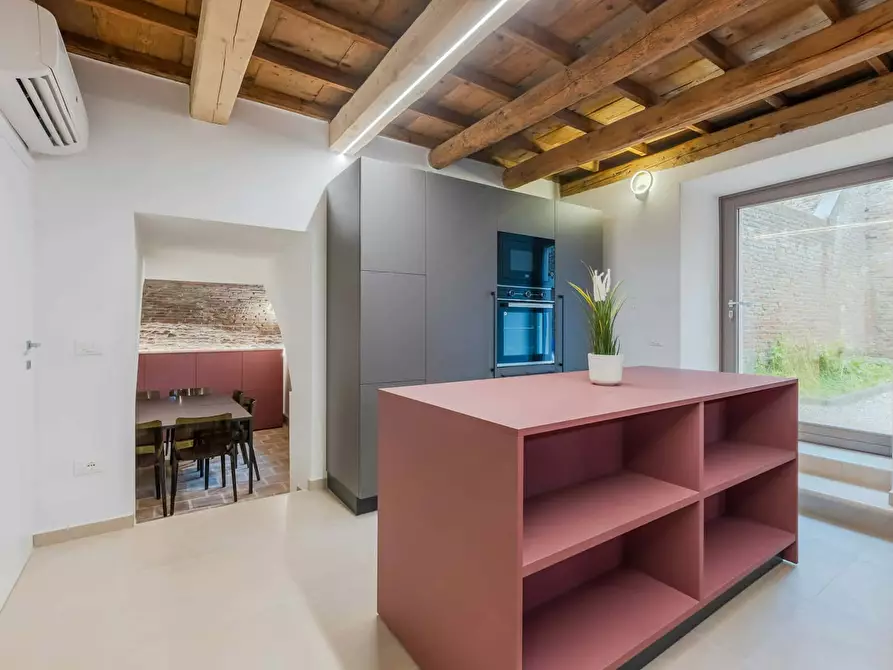 Immagine 12 di Camera in affitto  in Via Fondobanchetto33 a Ferrara