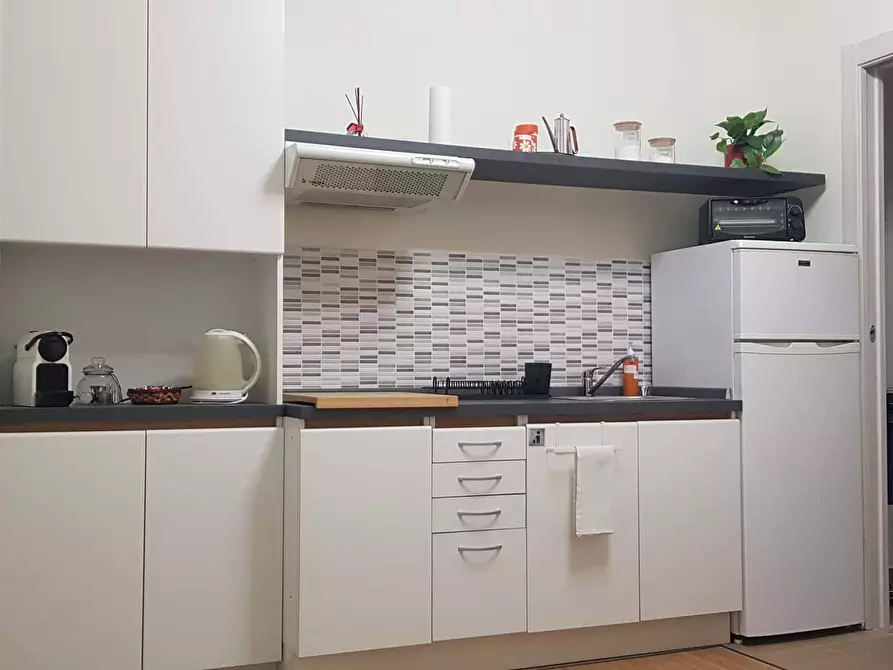 Immagine 2 di Appartamento in affitto  in Via Federico Confalonieri5 a Milano