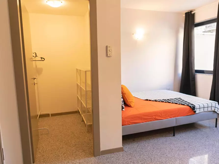 Immagine 3 di Camera in affitto  in Via Dante Alighieri108 a Cagliari