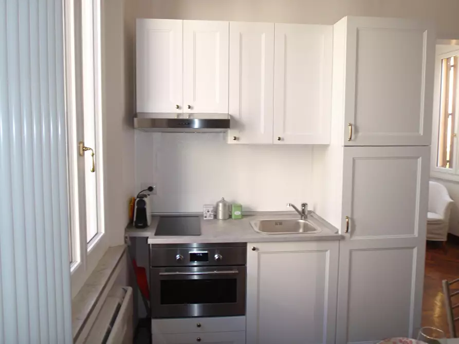 Immagine 7 di Appartamento in affitto  in Via d'Azeglio60 a Bologna