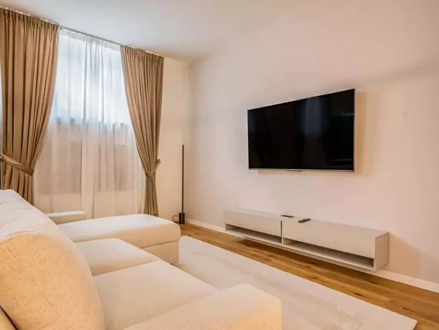 Immagine 11 di Appartamento in affitto  in Via Francesco Melzi d'Eril8 a Milano