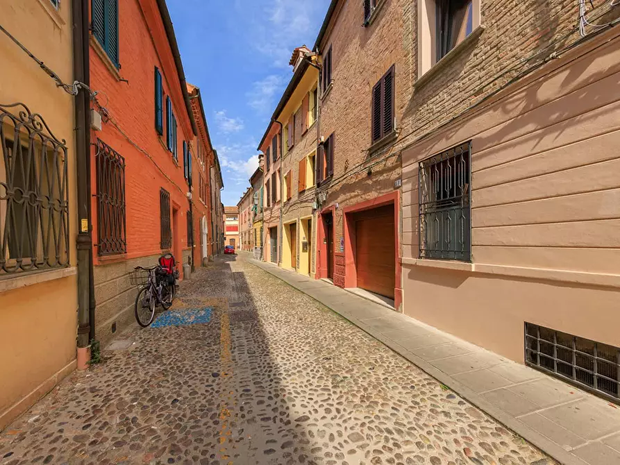 Immagine 37 di Camera in affitto  in Via Fondobanchetto33 a Ferrara