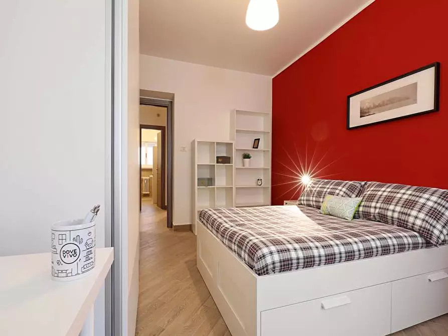 Immagine 3 di Camera in affitto  in Via Antonino Lo Surdo57 a Roma