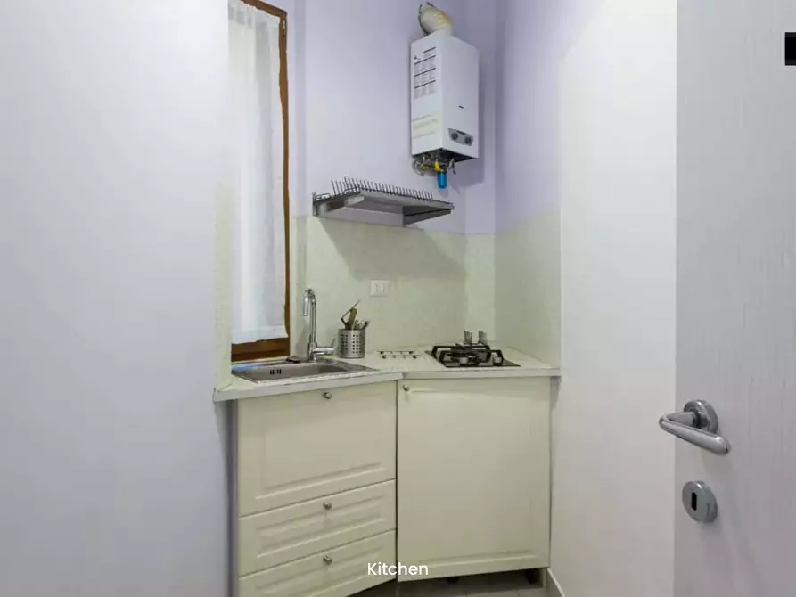 Immagine 18 di Camera in affitto  in Via Console Marcello1 a Milano