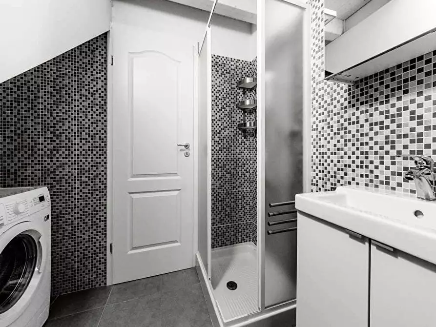 Immagine 9 di Camera in affitto  in Via Oreste Regnoli50 a Bologna