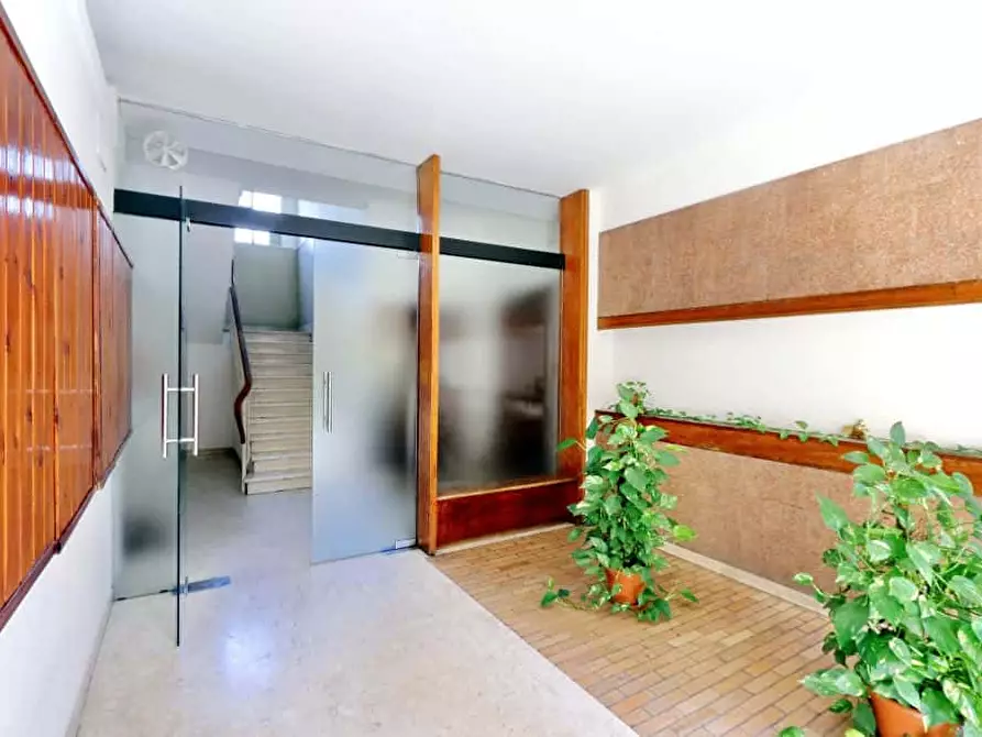 Immagine 25 di Camera in affitto  in Via Vincenzo Bellini56 a Firenze