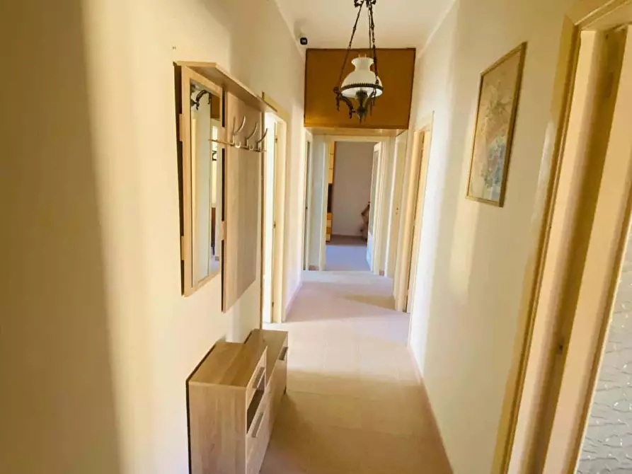 Immagine 6 di Camera in affitto  in Via Doberdò37 a Cagliari