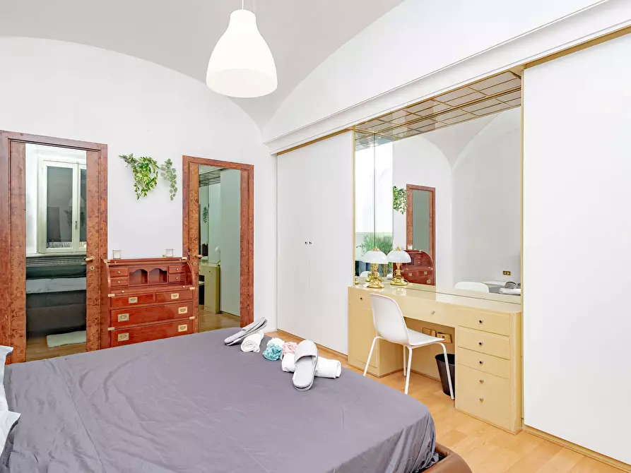 Immagine 3 di Camera in affitto  in Via Cesare Battisti13 a Milano