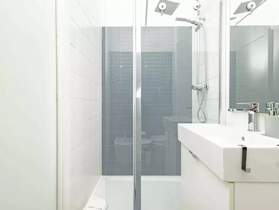 Immagine 25 di Appartamento in affitto  in Via Giambellino71 a Milano