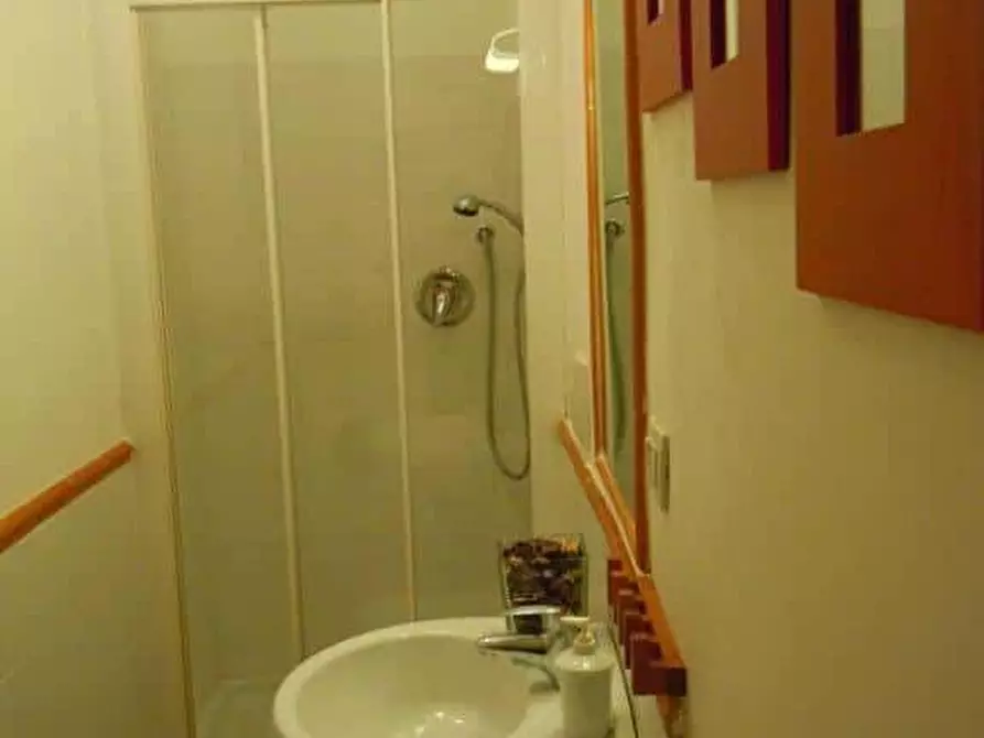 Immagine 5 di Appartamento in affitto  in Via Giulia173 a Roma