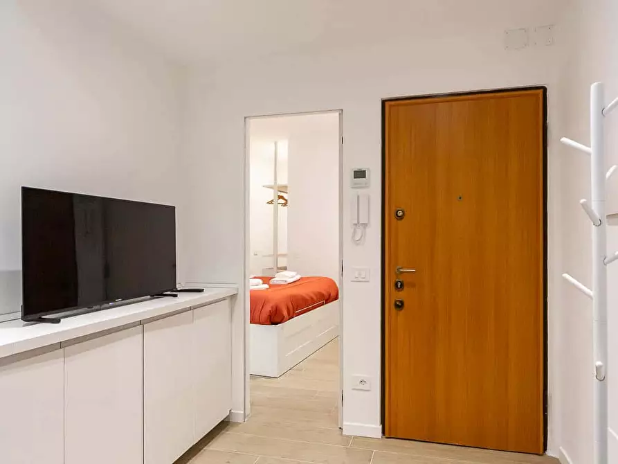 Immagine 49 di Appartamento in affitto  in Via Salasco5 a Milano