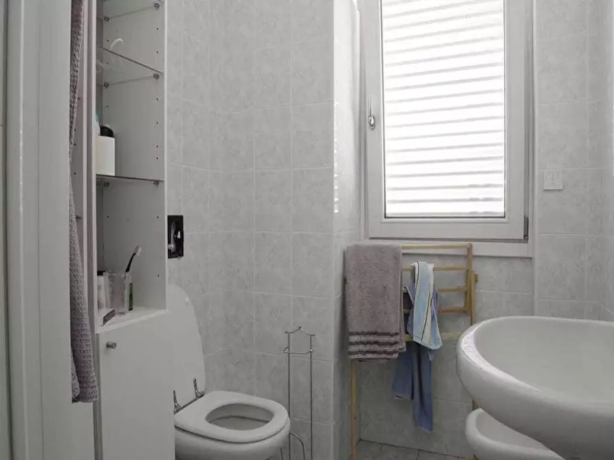 Immagine 11 di Camera in affitto  in Corso Vercelli25 a Milano