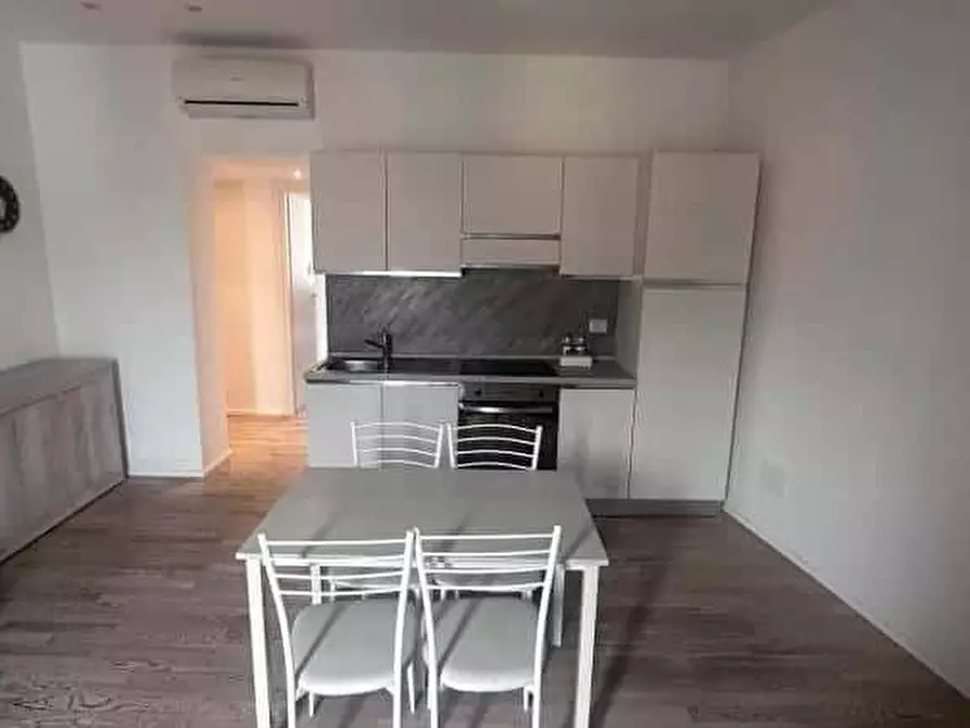 Immagine 3 di Appartamento in affitto  in Via Macedonio Melloni4 a Milano