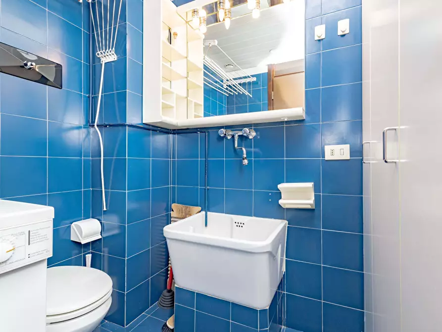 Immagine 33 di Camera in affitto  in Via Francesco Caracciolo77 a Milano