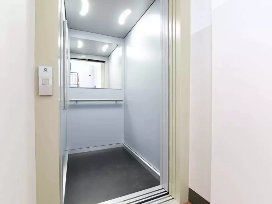 Immagine 33 di Appartamento in affitto  in Via Alessandro Volta15 a Cernobbio