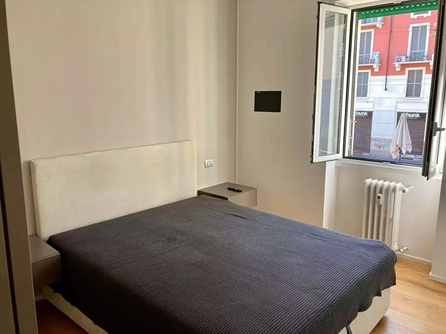 Immagine 5 di Appartamento in affitto  in Alzaia Naviglio Grande44 a Milano