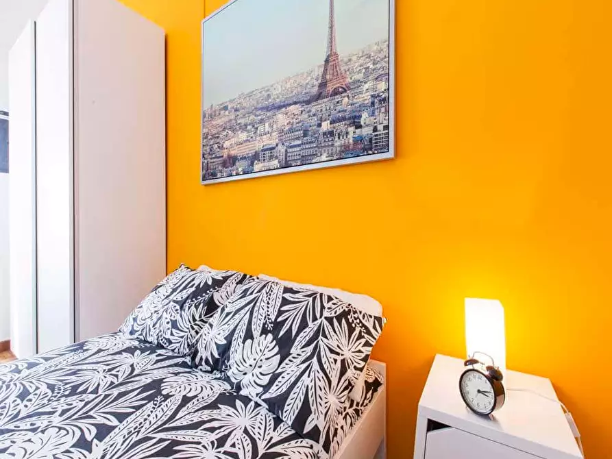 Immagine 1 di Camera in affitto  in Viale Emilio Caldara9 a Milano