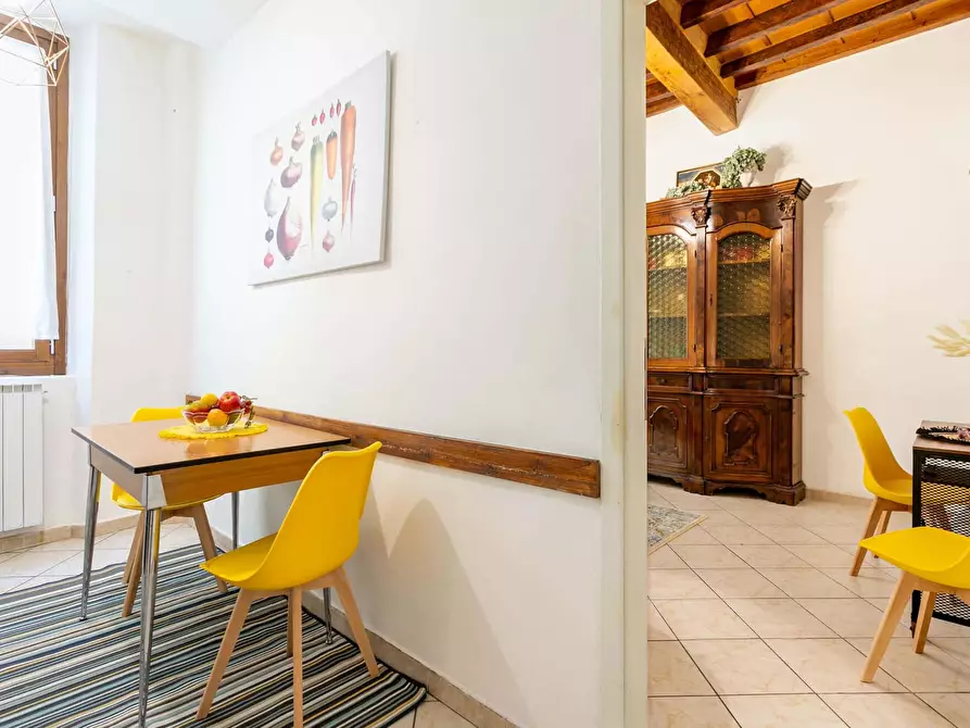 Immagine 15 di Appartamento in affitto  in Via del Porcellana3 a Firenze