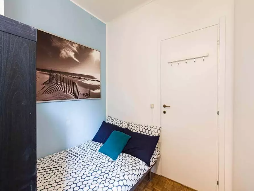 Immagine 4 di Camera in affitto  in Via Leone Tolstoi64 a Milano