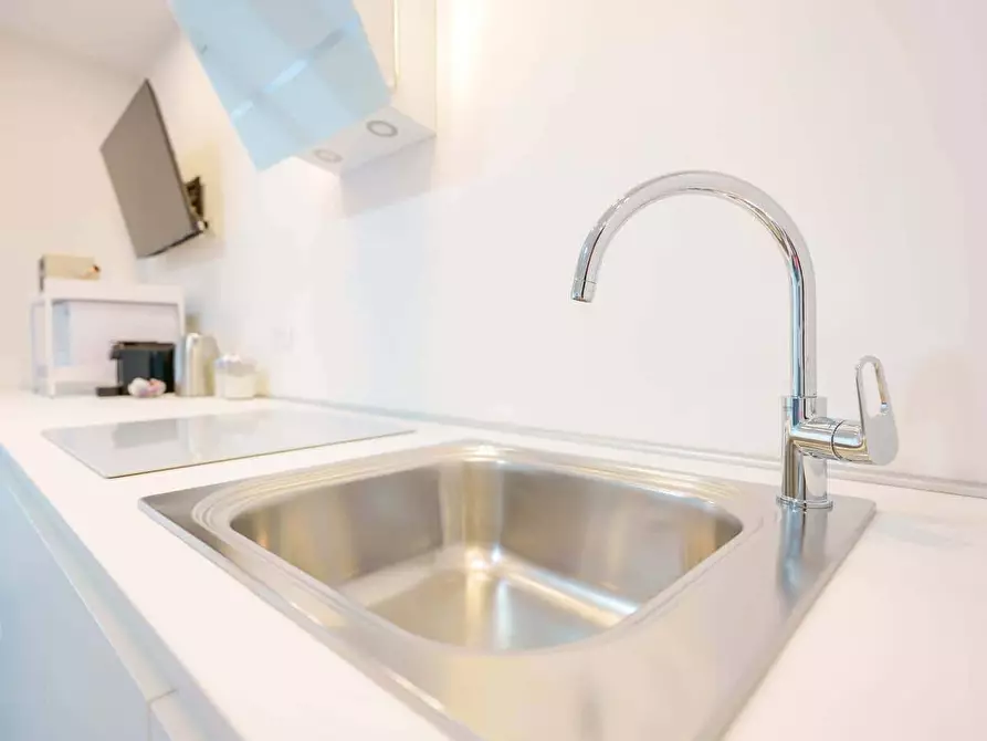 Immagine 17 di Appartamento in affitto  in Via Mascarella86 a Bologna