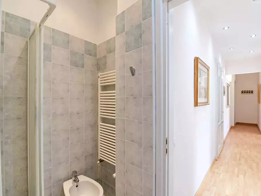 Immagine 27 di Appartamento in affitto  in Via Alessandro Volta15 a Cernobbio