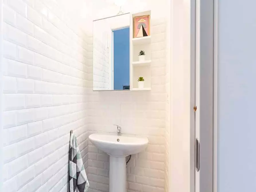 Immagine 13 di Appartamento in affitto  in Via Paolo Bassi22 a Milano