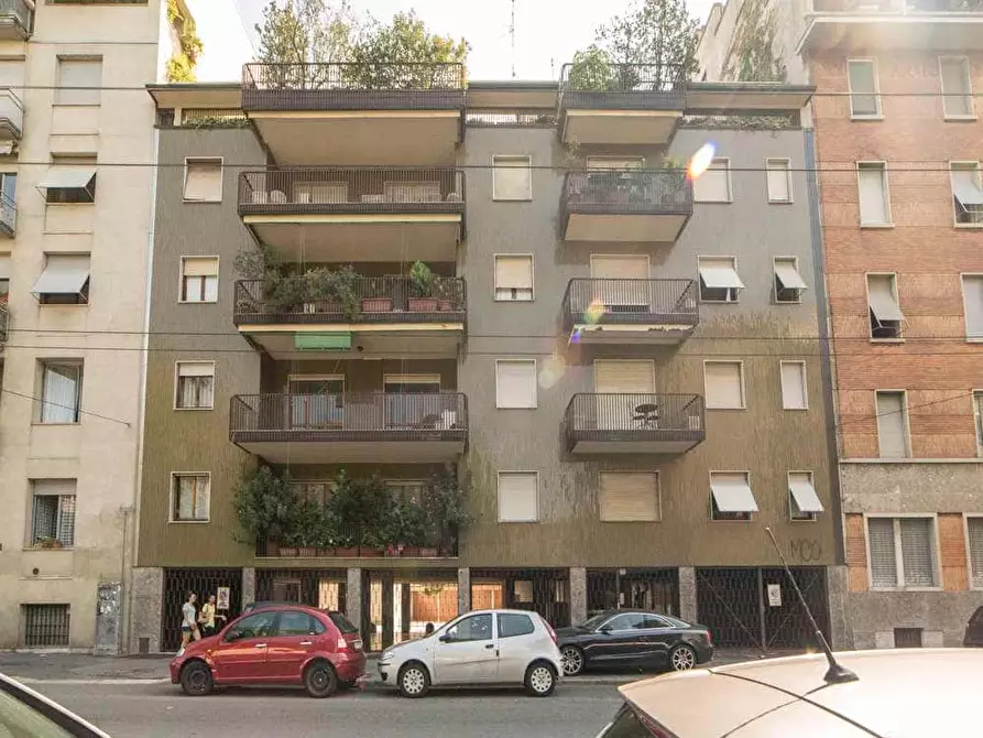 Immagine 1 di Camera in affitto  in Via Carlo Valvassori Peroni68 a Milano