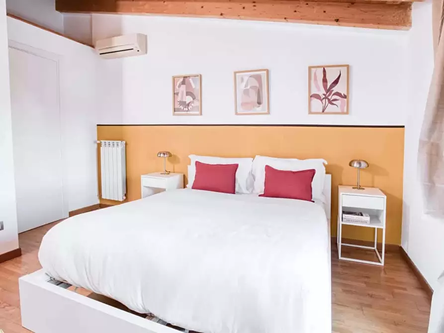 Immagine 12 di Appartamento in affitto  in Via Michelangelo Buonarroti9 a Milano