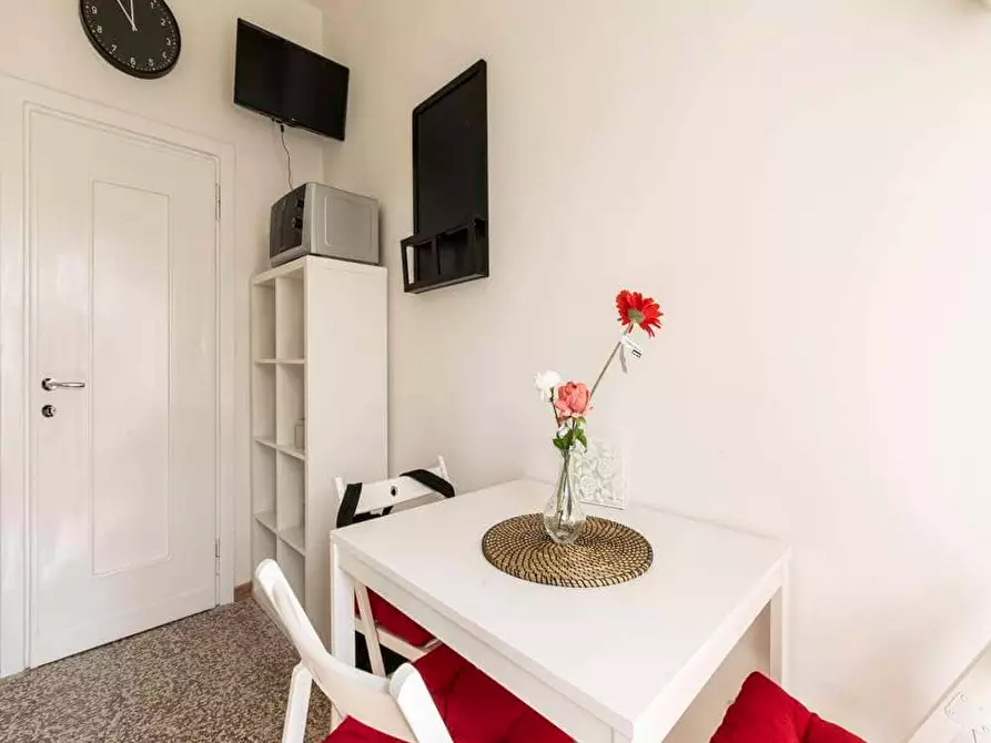 Immagine 11 di Camera in affitto  in Via della Capinera5 a Milano