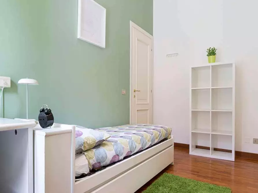 Immagine 3 di Camera in affitto  in Viale Sabotino5 a Milano