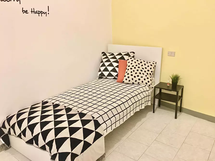 Immagine 2 di Camera in affitto  in Via del Ponte Rosso13 a Firenze