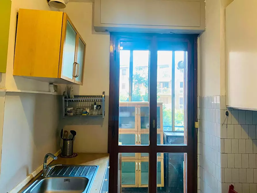 Immagine 16 di Camera in affitto  in Via Ercolano a Milano