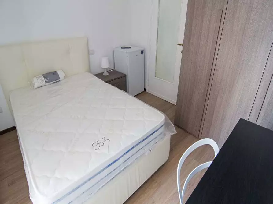 Immagine 3 di Camera in affitto  in Via Francesco Reina14 a Milano