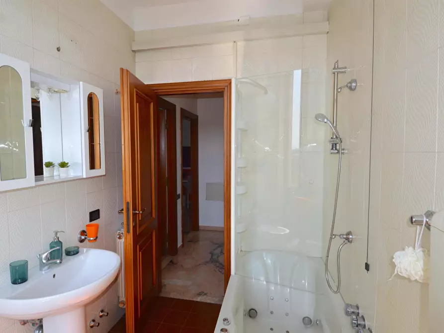 Immagine 15 di Camera in affitto  in Via Alfeo Corassori70 a Modena