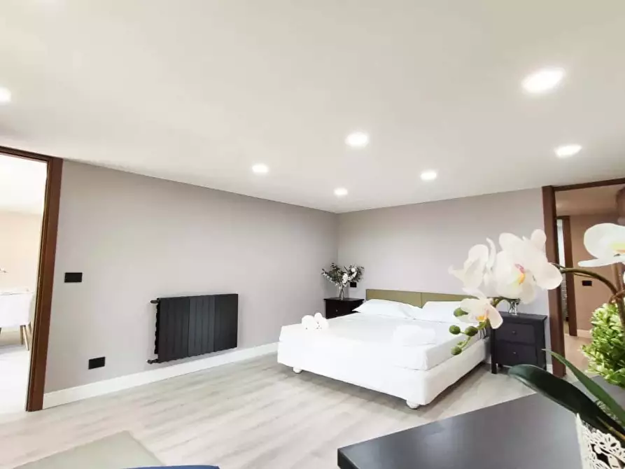 Immagine 94 di Appartamento in affitto  in Via Bellinzona55 a Como