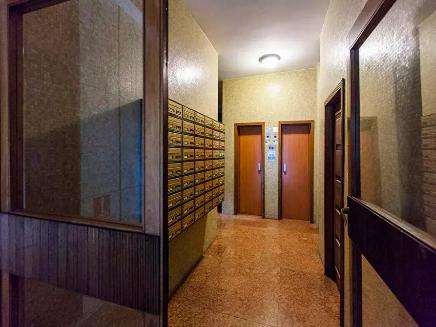 Immagine 26 di Camera in affitto  in Via Salvatore Barzilai9 a Milano